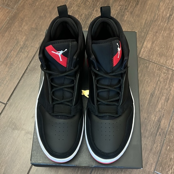 Men’s brand new Air Jordan fadeaway’s multiple sizes. Available - Picture 2 of 5